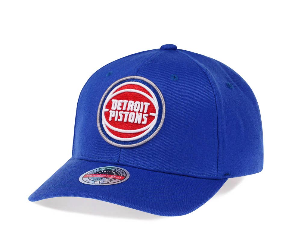 Mitchell & Ness Detroit Pistons Team Ground Red Line Solid Flex Snapback Cap